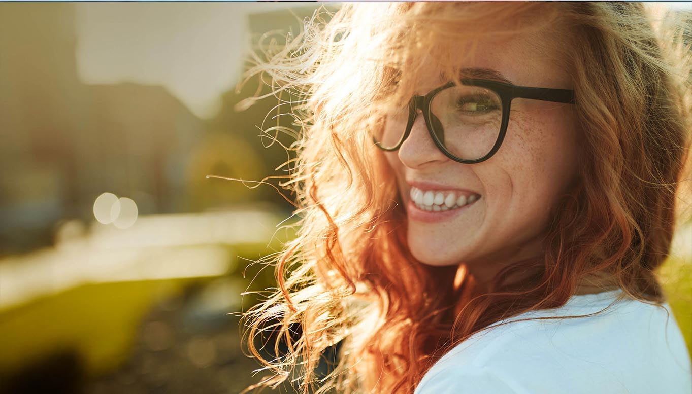 <p style="color:#184469; text-align:left;"><b>Implantes <br>Dentarios</b>