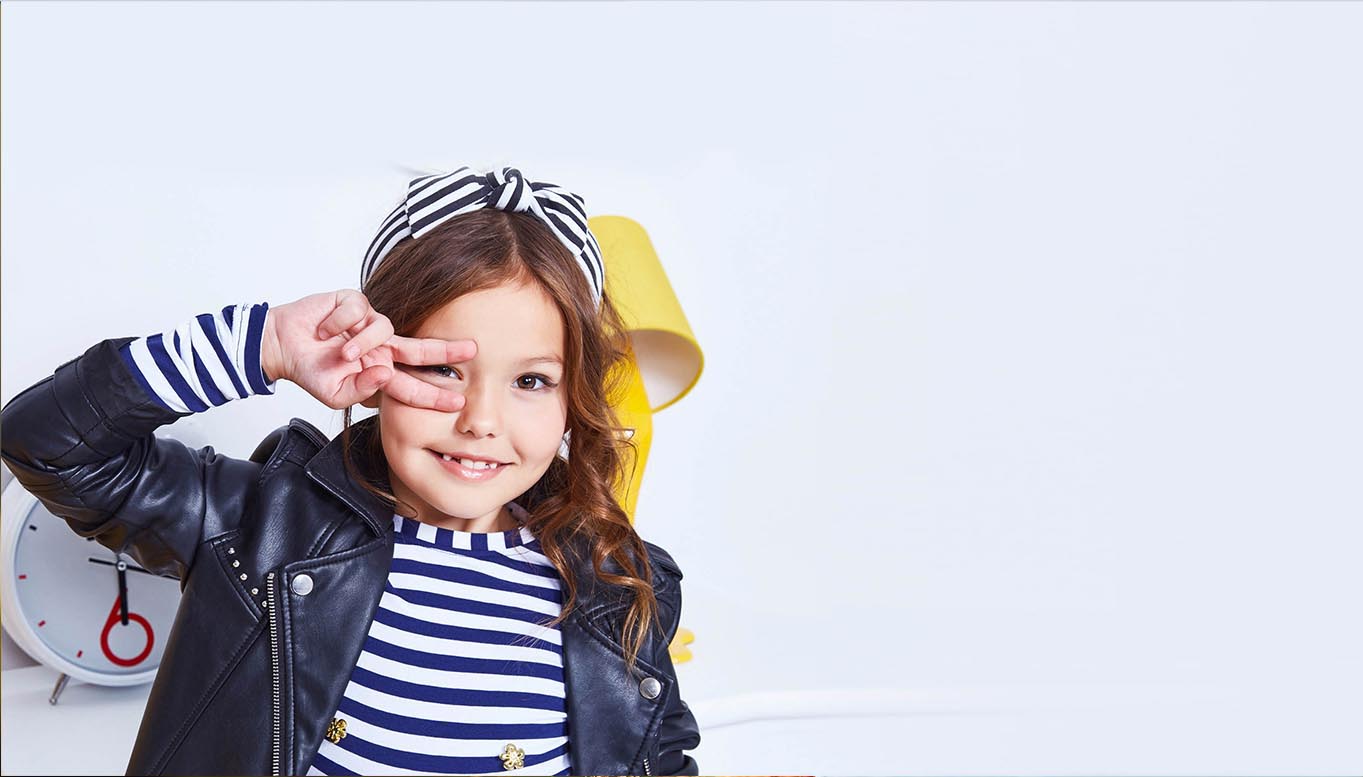 <p style="margin-left:50%; color:#184469; text-align:right;"><b>Odontopediatria</b>